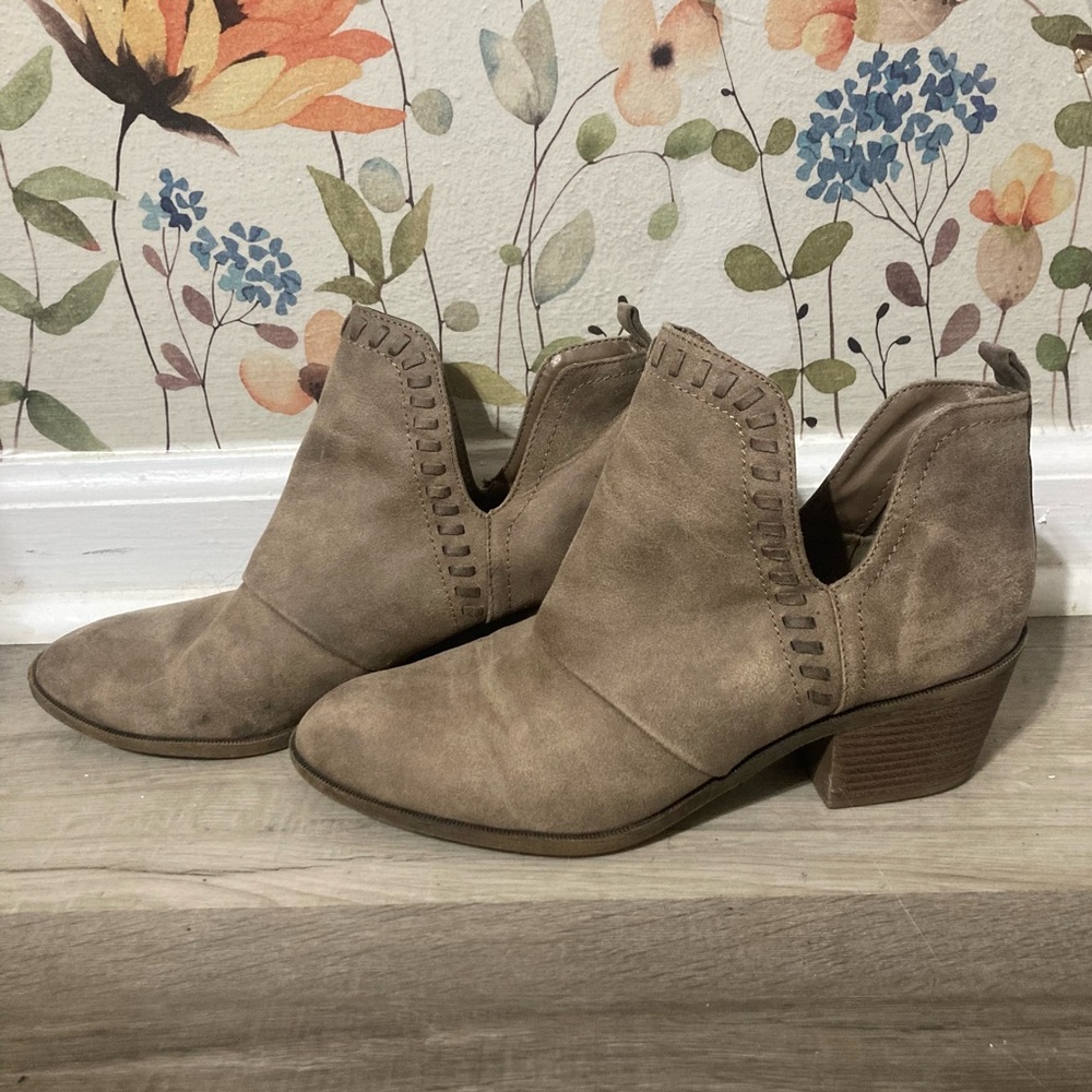 Sz 9.5 Rock & Candy Lipton ankle boots booties